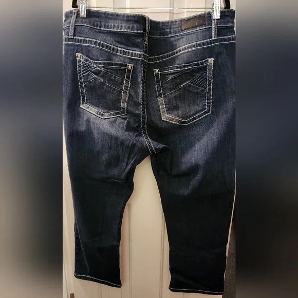 EUC Buckle Daytrip Mila - Picture 2 of 4